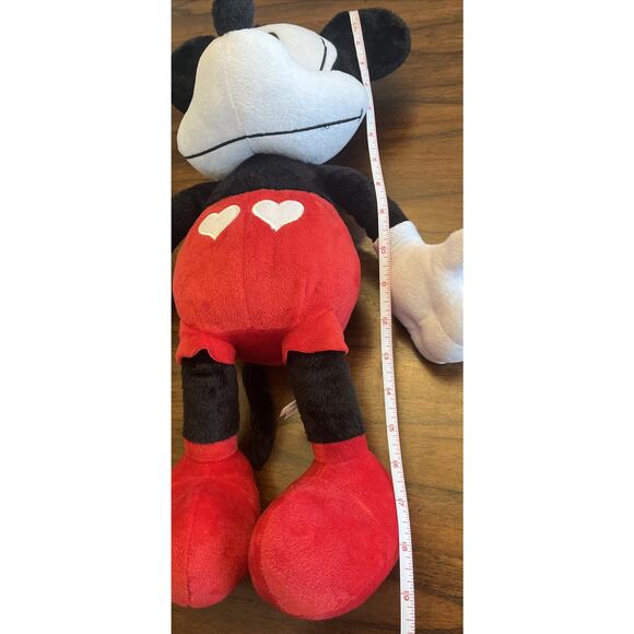 Disney Mickey Mouse And Minnie Mouse Pie Eyed Heart Detail 18” Plush Set Classic - Picture 4 of 10